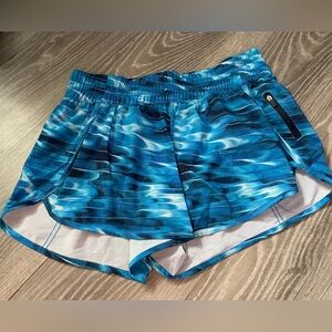 Lululemon Tracker Short V *4"